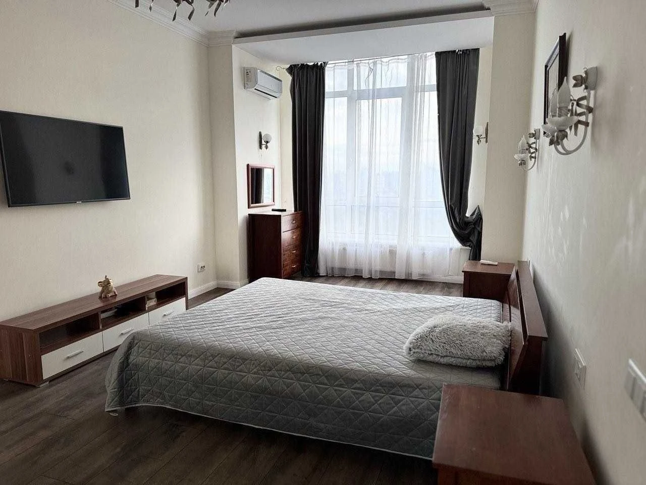 Продам 1-комн. квартиру 58 м2 на Французском бульваре / СК С