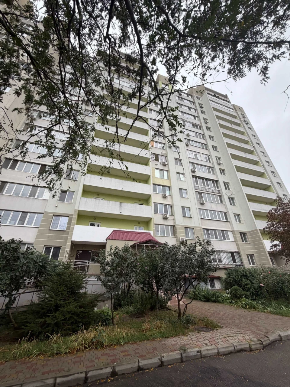 Госпрограммы. 1 ком квартира, 42 кв. м 10 мин. до центра гор