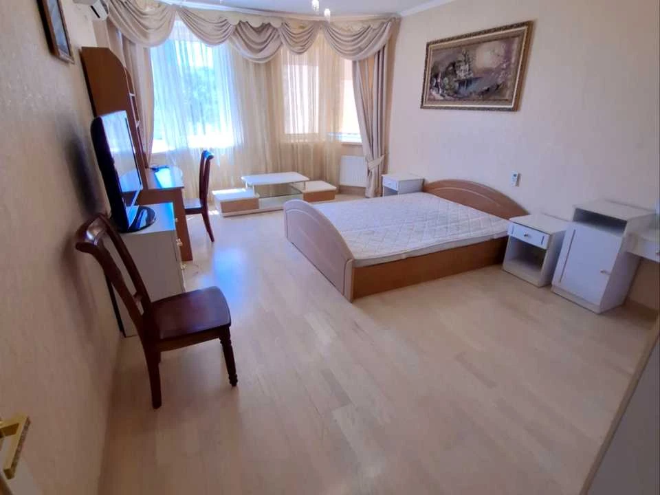 Квартира. Одеса, Євгена Чикаленка вул.