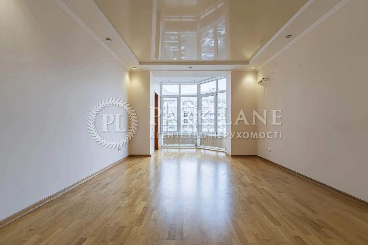 Apartment for sale on Zdanovska Yuliya (Lomonosova) St. 60a in Kyiv