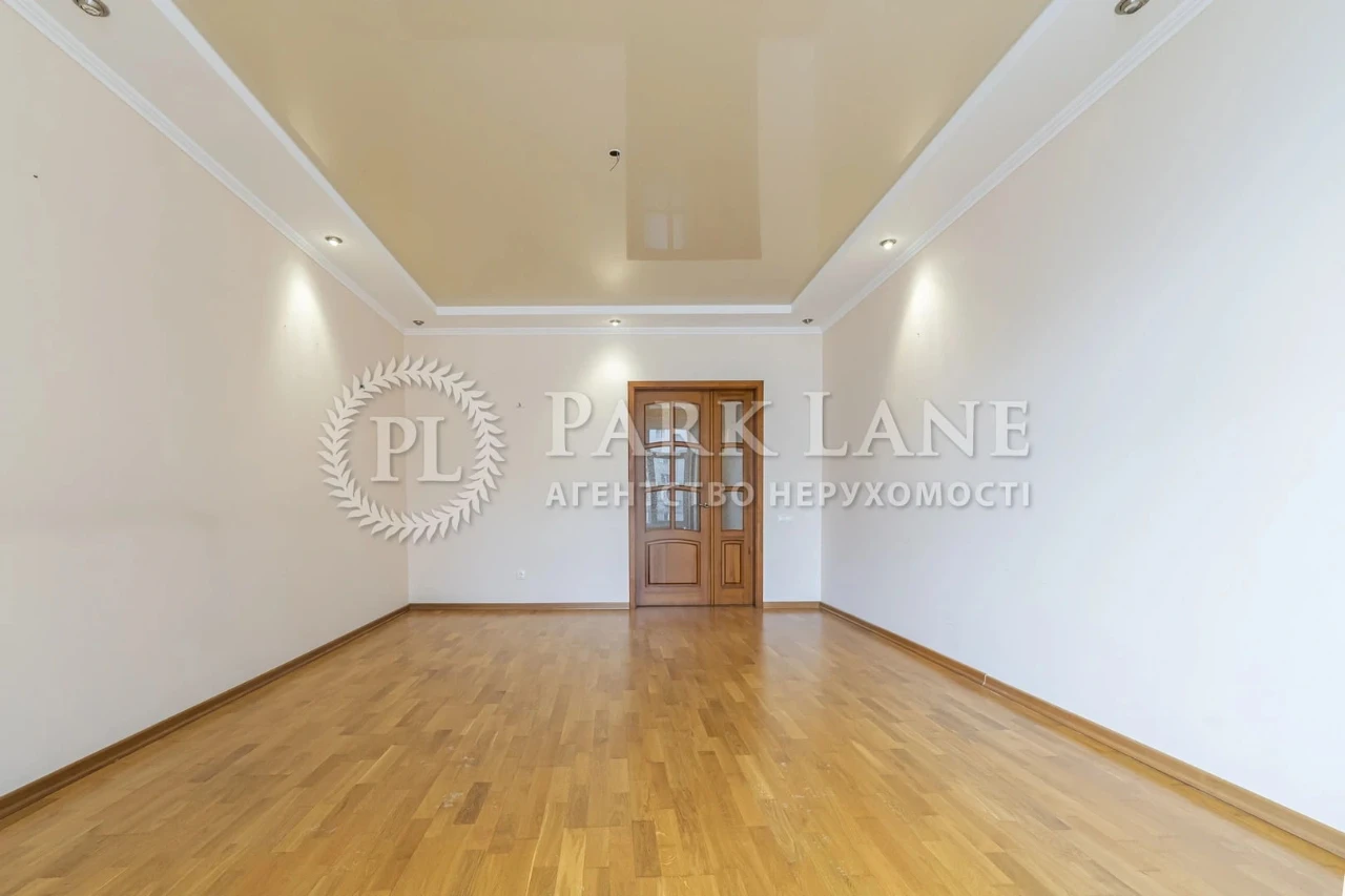 Apartment for sale on Zdanovska Yuliya (Lomonosova) St. 60a in Kyiv