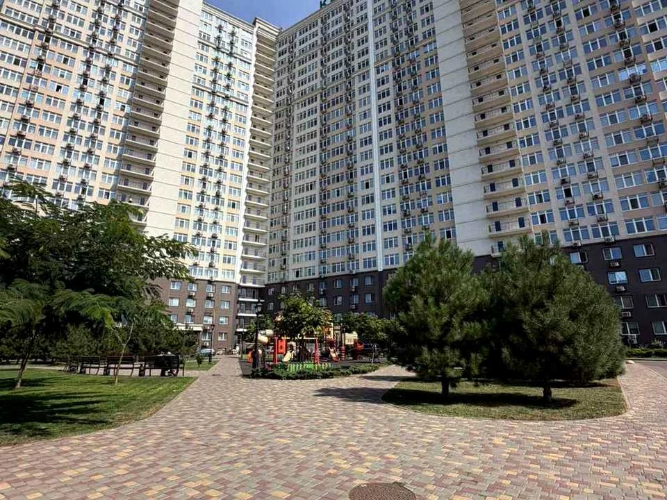 Квартира. Одеса, Басейна вул.