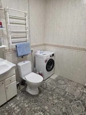 Продам красивый дом с ухоженным участком на Китобойной, Киев