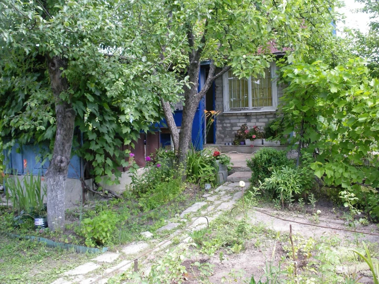 ВЛАСНА земельна ділянка у центрі міста, садове товариство