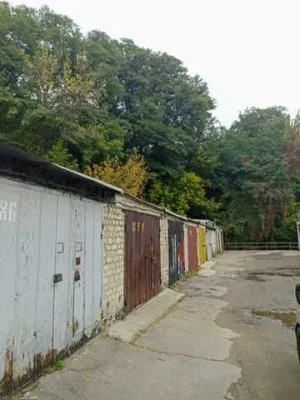 Продам цегляний гараж