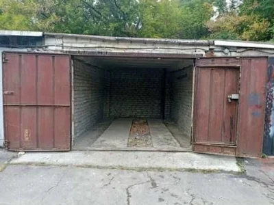 Продам цегляний гараж