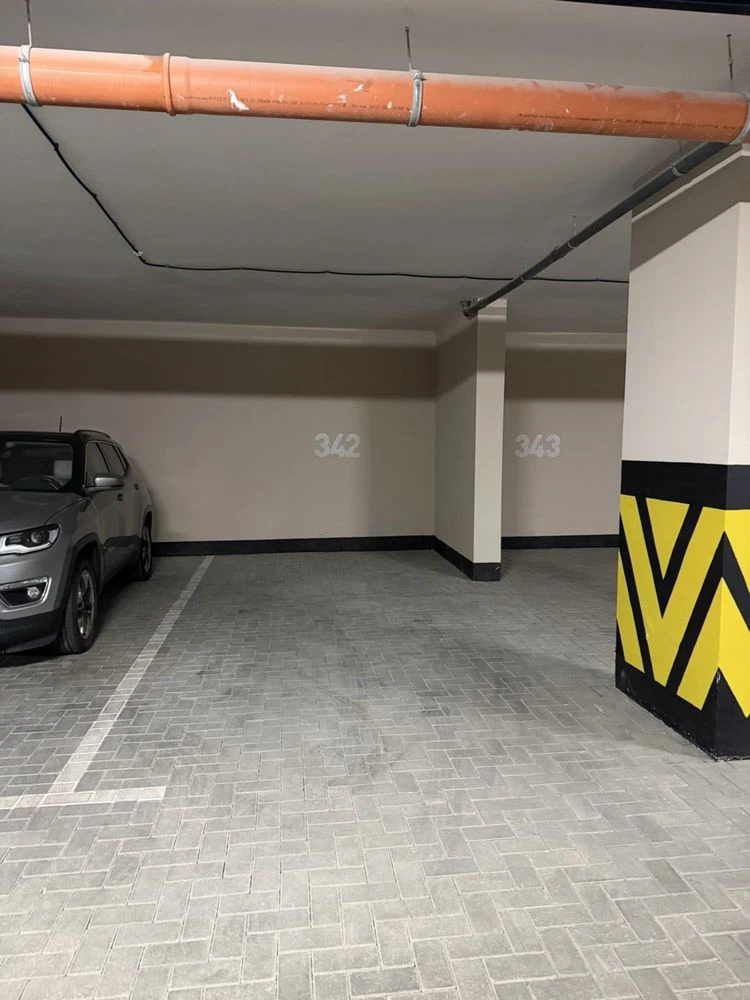 ПРОДАМ паркинги в ЖК АВИНЬОН. Несколько вариантов на выбор.