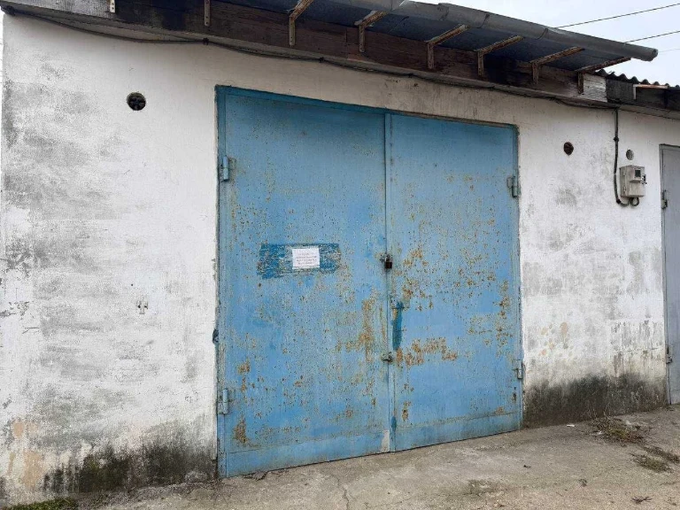 Продам каменный гараж в гаражном кооперативе на ул. Паустовс