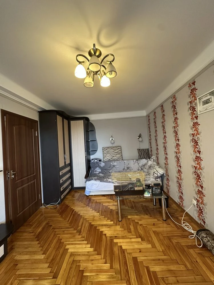Продам 1 комнатную квартиру