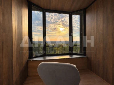Ексклюзивна 3-кімнатна квартира 84 м² з панорамою на Дніпро,