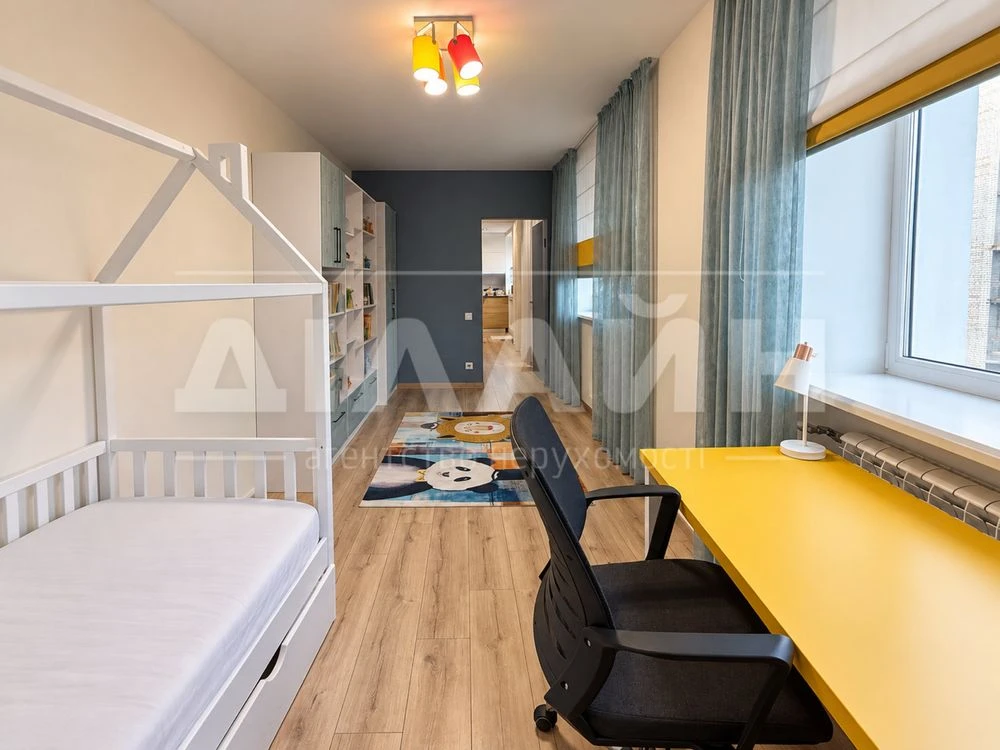 Ексклюзивна 3-кімнатна квартира 84 м² з панорамою на Дніпро,
