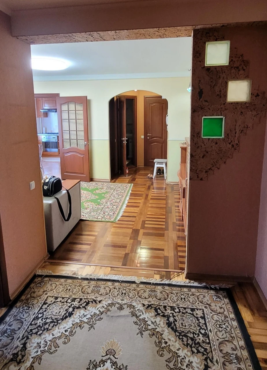 Продаж 3-кімнатної квартири на Правому березі м. Запоріжжя