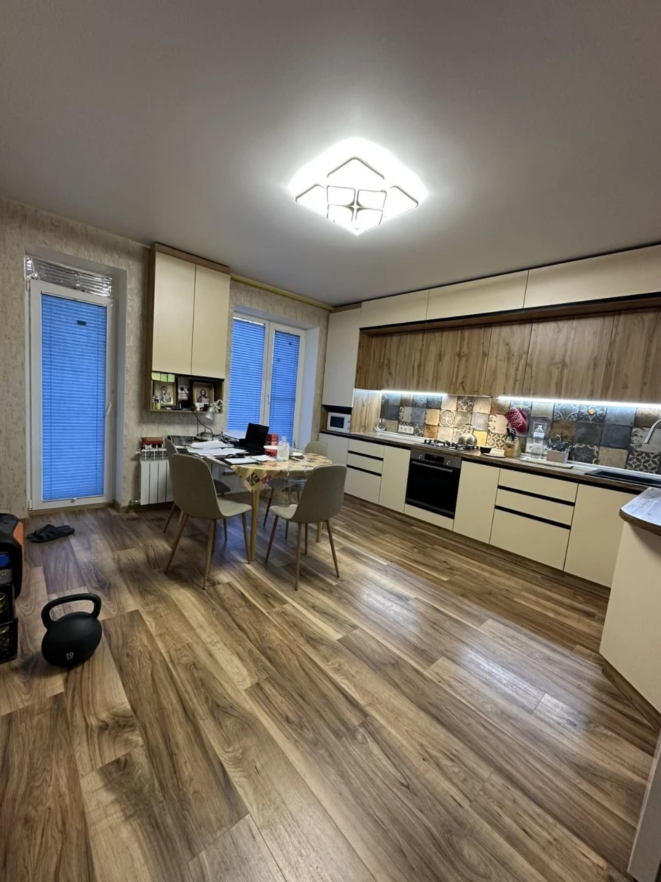 Продам квартиру на Бородинском