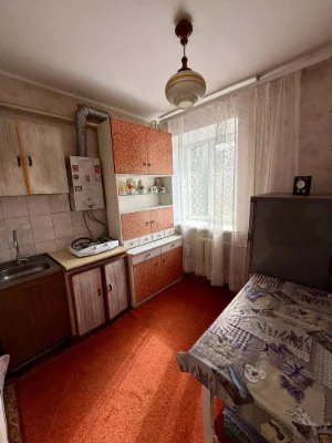 Продаж 1-кім.кв. вул. Дніпровське Шосе 2/5