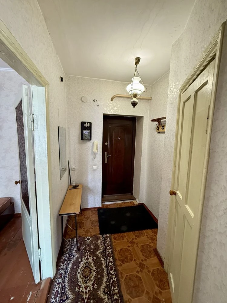 Продаж 1-кім.кв. вул. Дніпровське Шосе 2/5