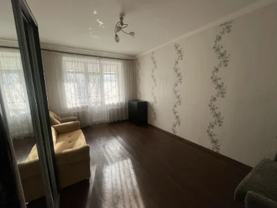Продам 1 кімнатну квартиру