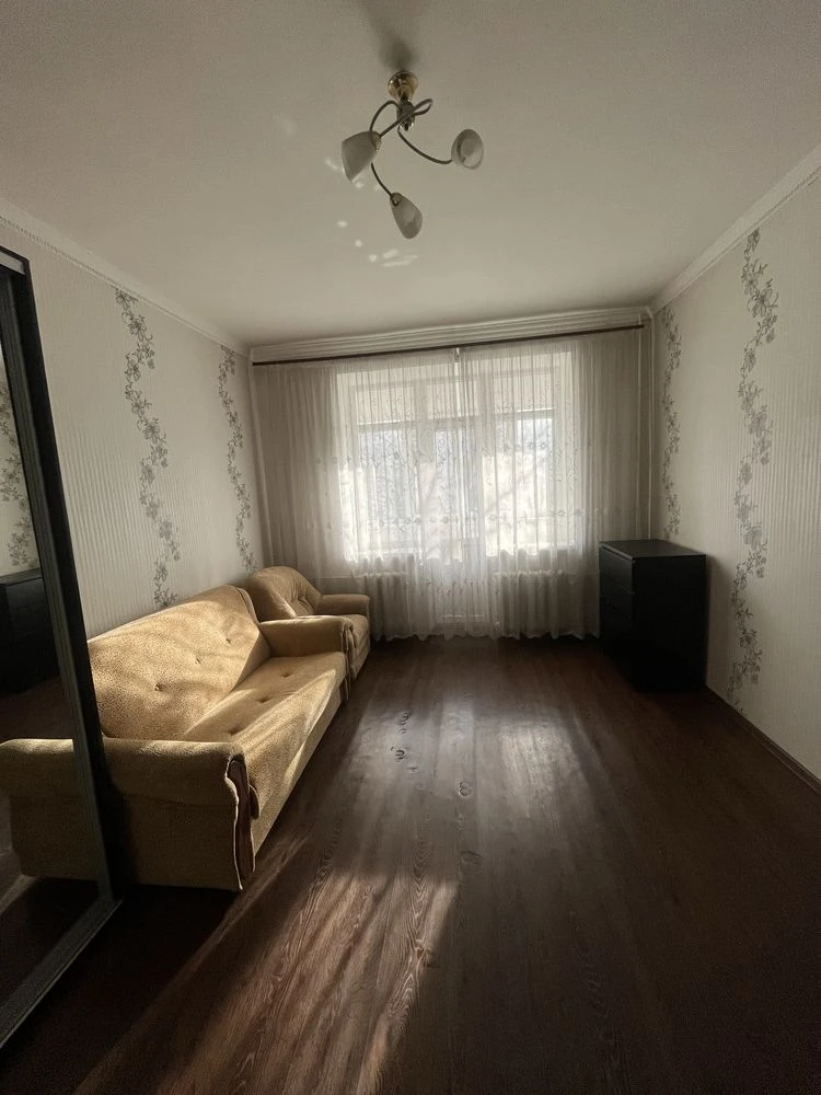 Продам 1 кімнатну квартиру