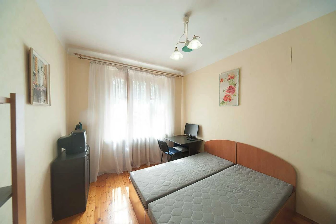 Продаж 2-кімн квартири. Повнометражна.Торг