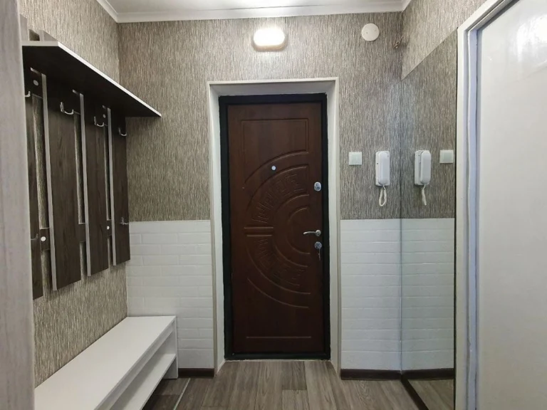 Продам 1-кімнатну квартиру, перший південний мкрн, 2/9