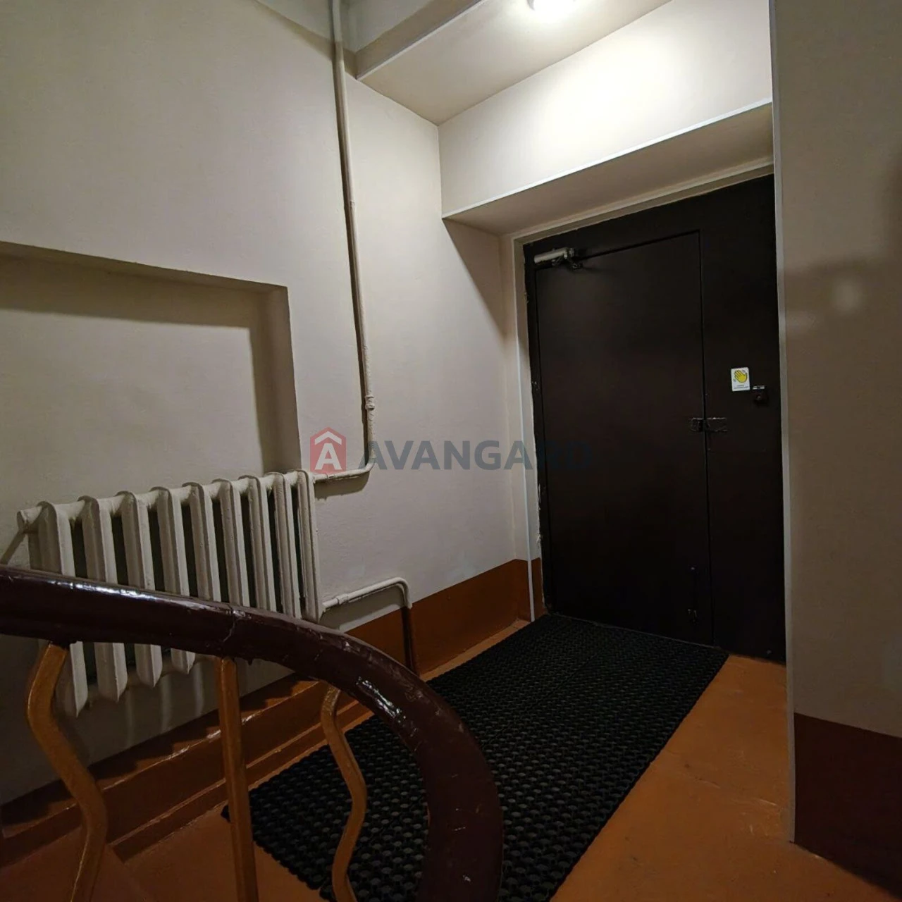 Продаж 2 к кв по пр Соборному 170А, Цоколь.