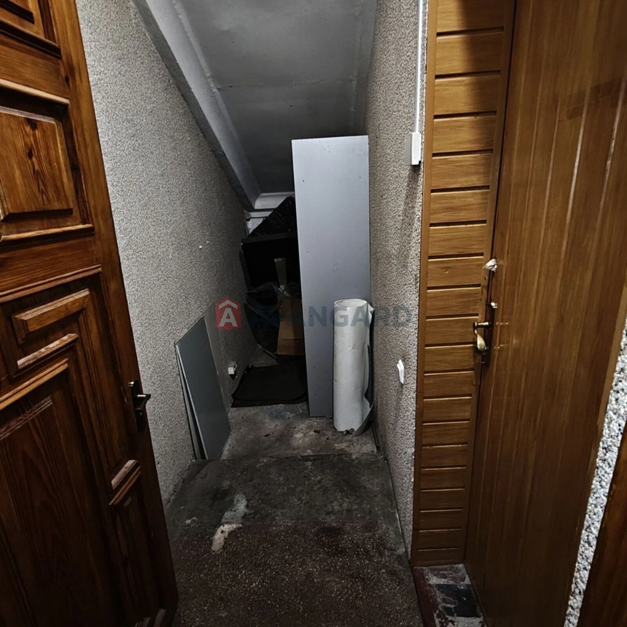 Продаж 2 к кв по пр Соборному 170А, Цоколь.
