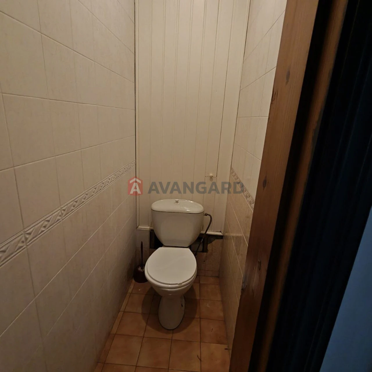 Продаж 2 к кв по пр Соборному 170А, Цоколь.