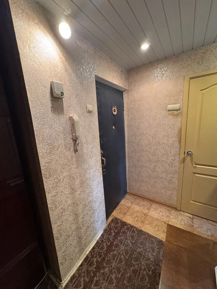 Продам 3-у квартиру вул. Сорочинська 12