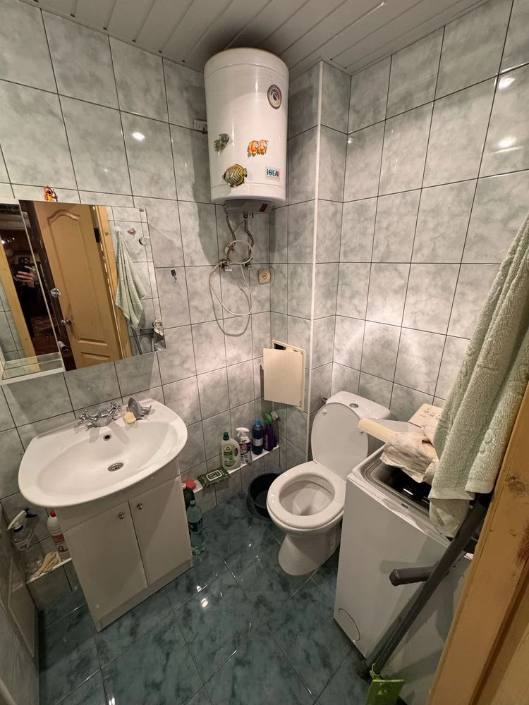 Продам 3-у квартиру вул. Сорочинська 12
