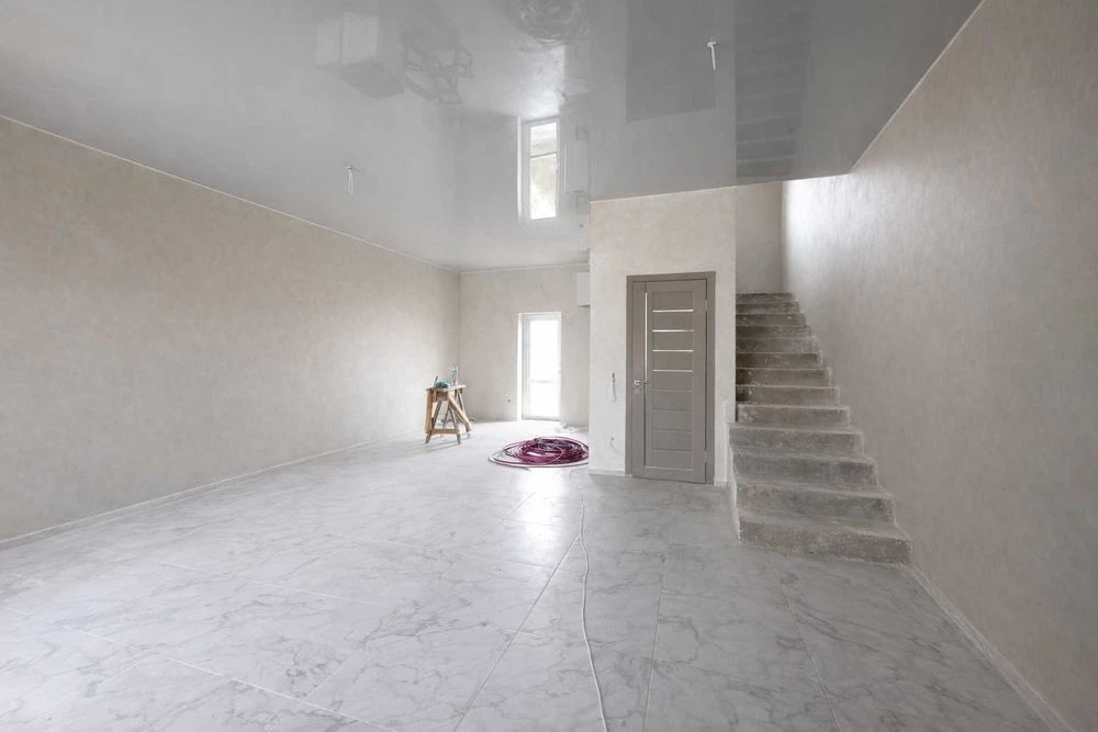 Modern townhouse 145 m² in Sauvignon—quiet, security, ready