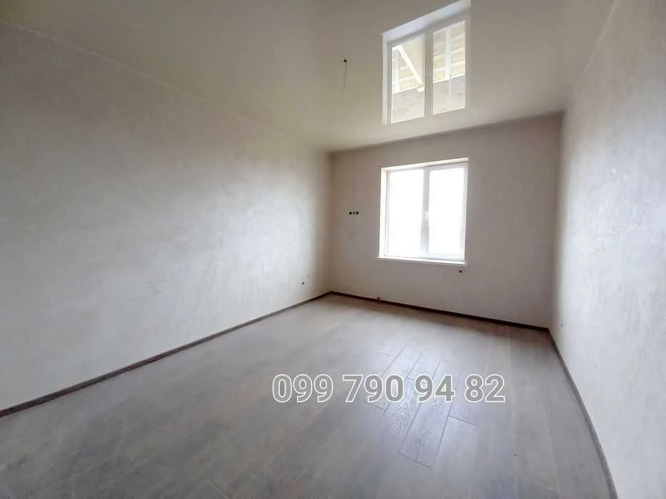 Modern townhouse 145 m² in Sauvignon—quiet, security, ready