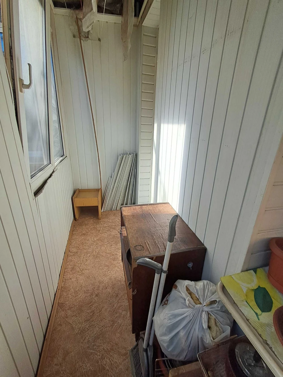 Продаж 2 кімнатної квартири сталінка по пр. Металургів