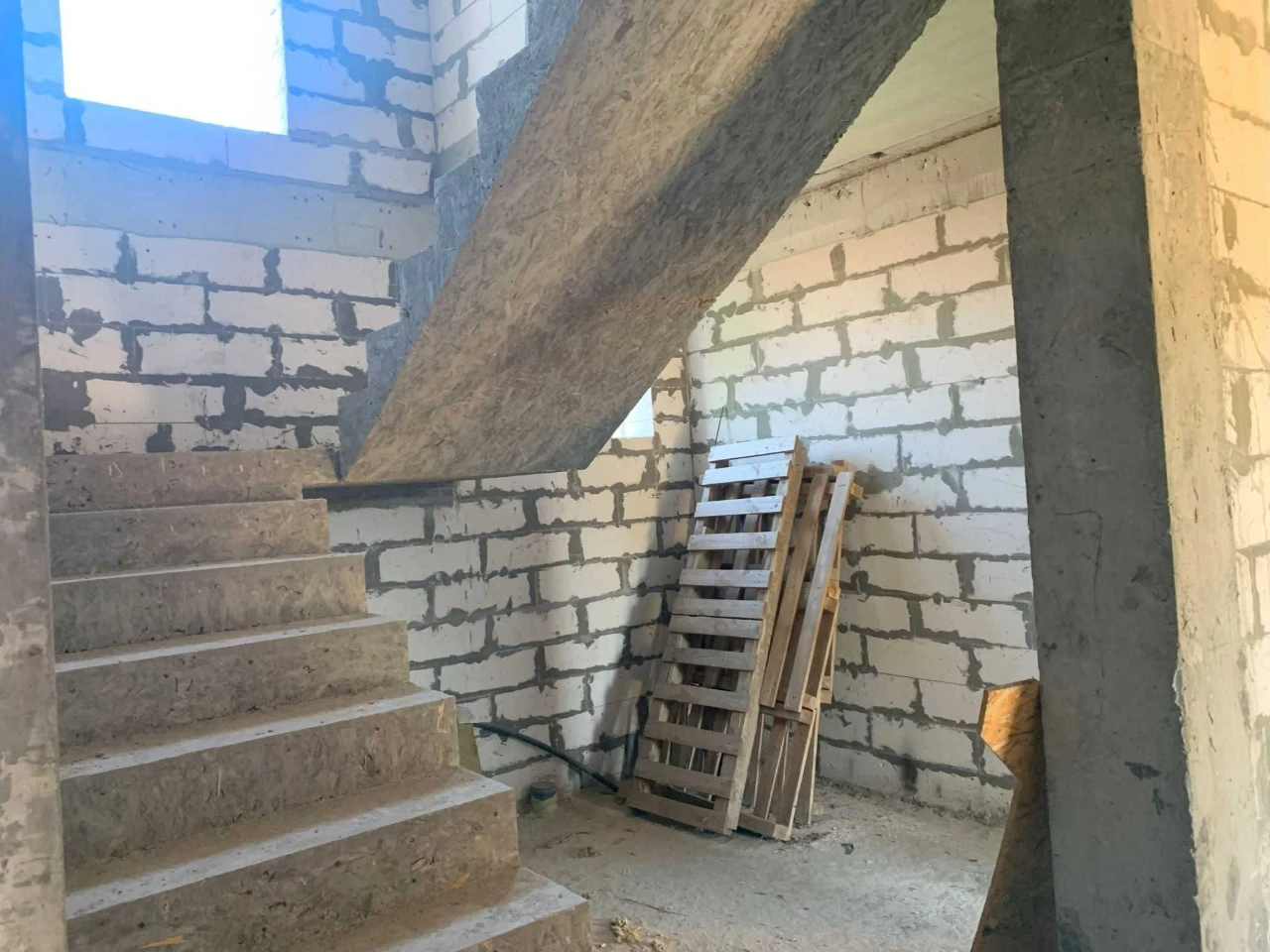 Продаж: будинок 260 кв.м. Бородинський (Амстор), ділянка 10