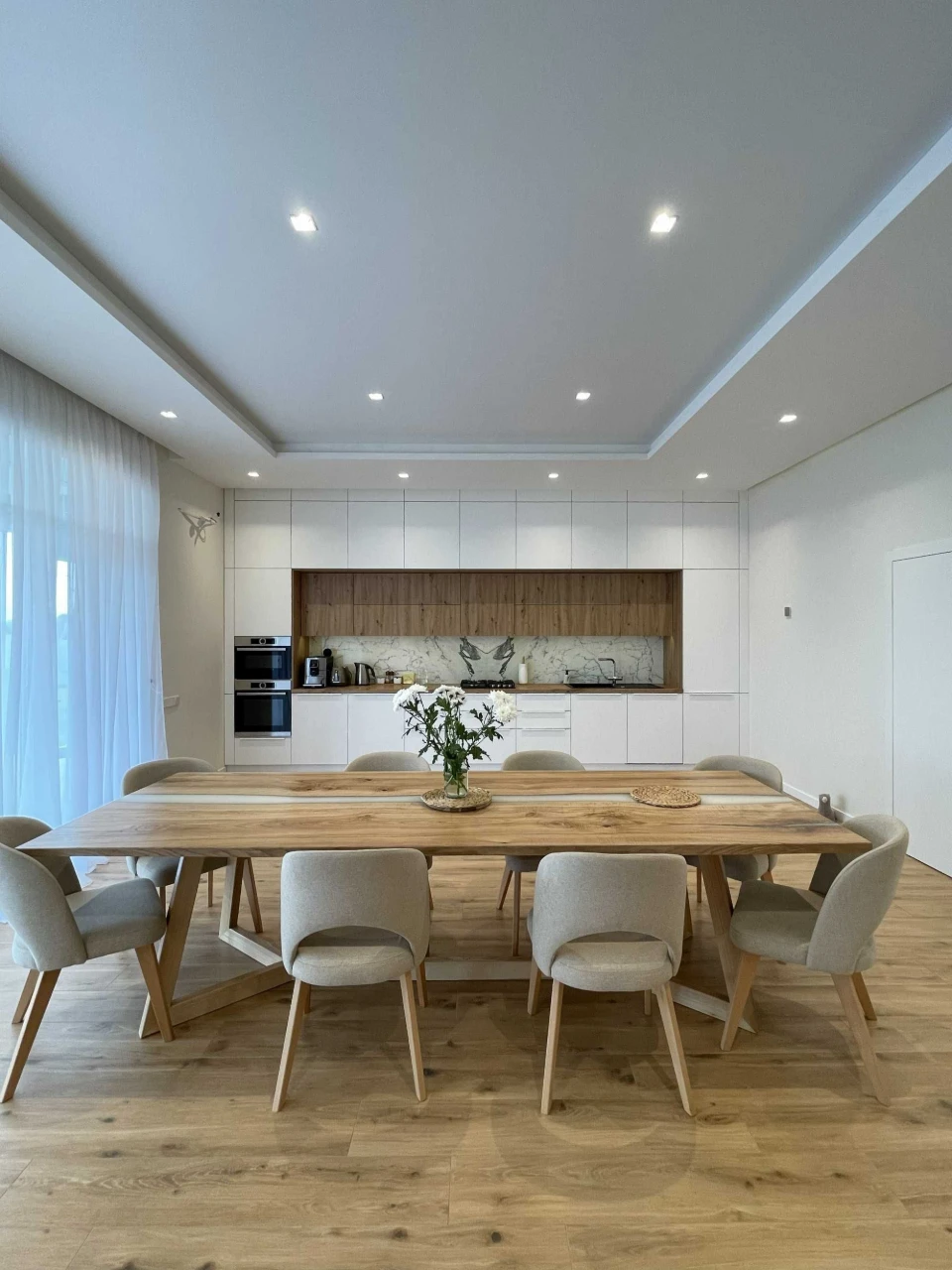 Продаж будинку 200 м² з ремонтом, 25 сотих — Великий Луг