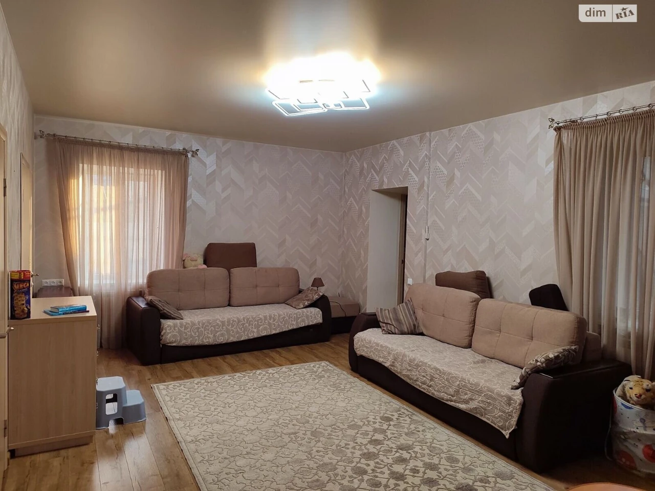 Продаж Дім