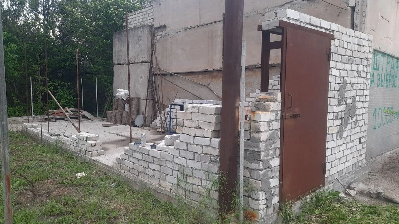 участки под гаражи 4*6. 8 участков рядом + недострой 3.30х9