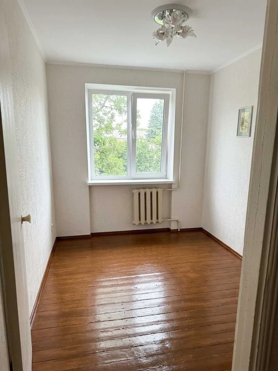 Продам 4 кімнатну квартиру на Вишенці 8201