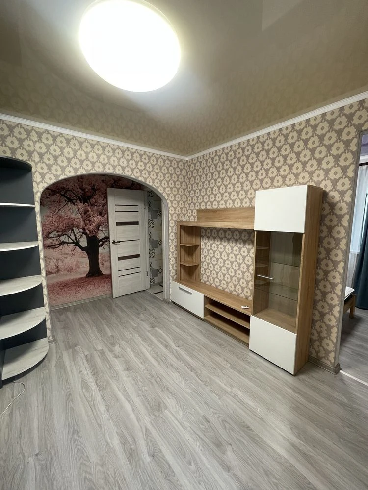 Продаж двокімнатної квартири по вулиці 600 річча  Вишенька р