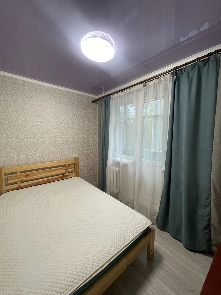 Продаж двокімнатної квартири по вулиці 600 річча  Вишенька р