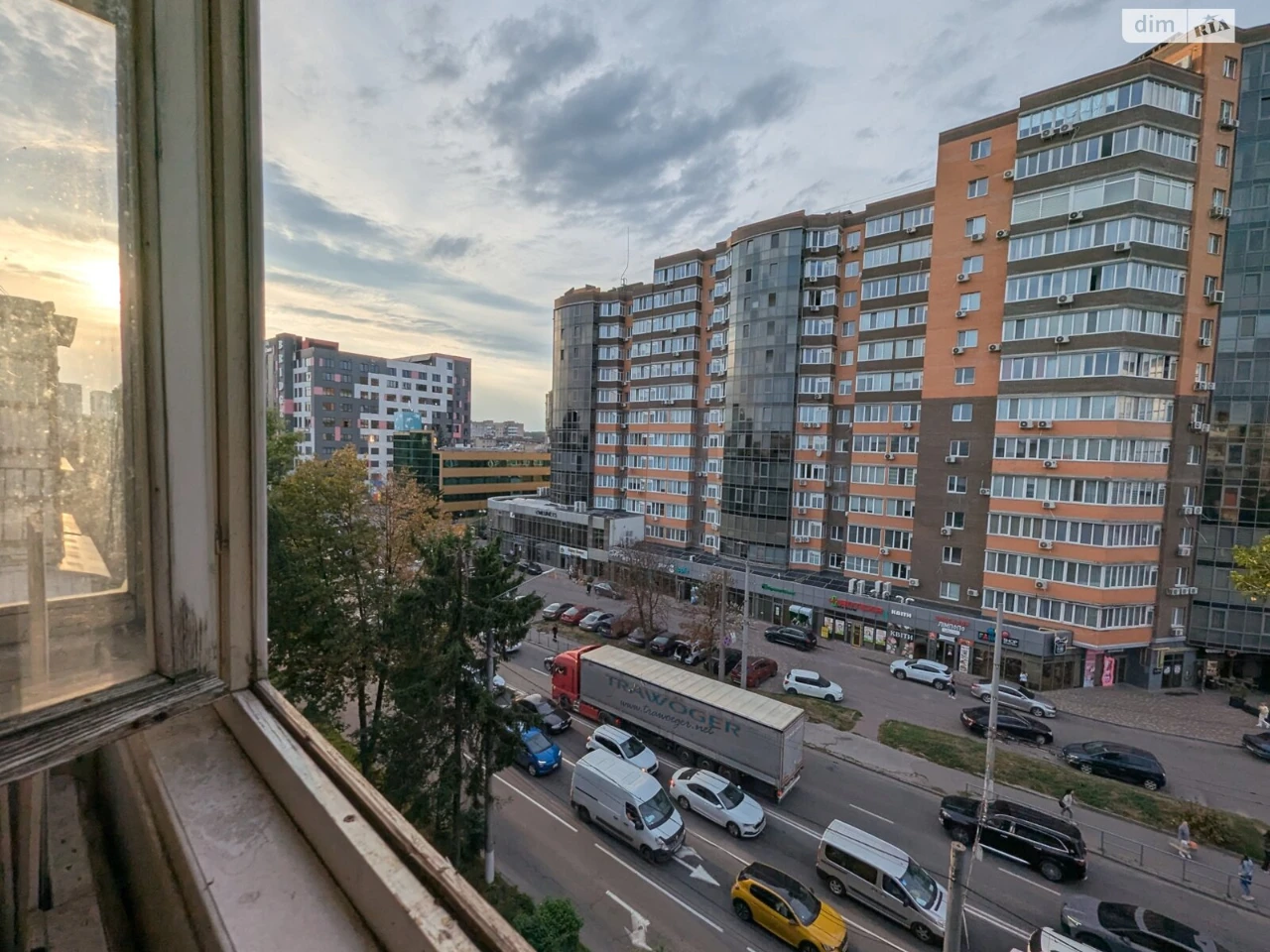 Продаж Квартира Бригантина