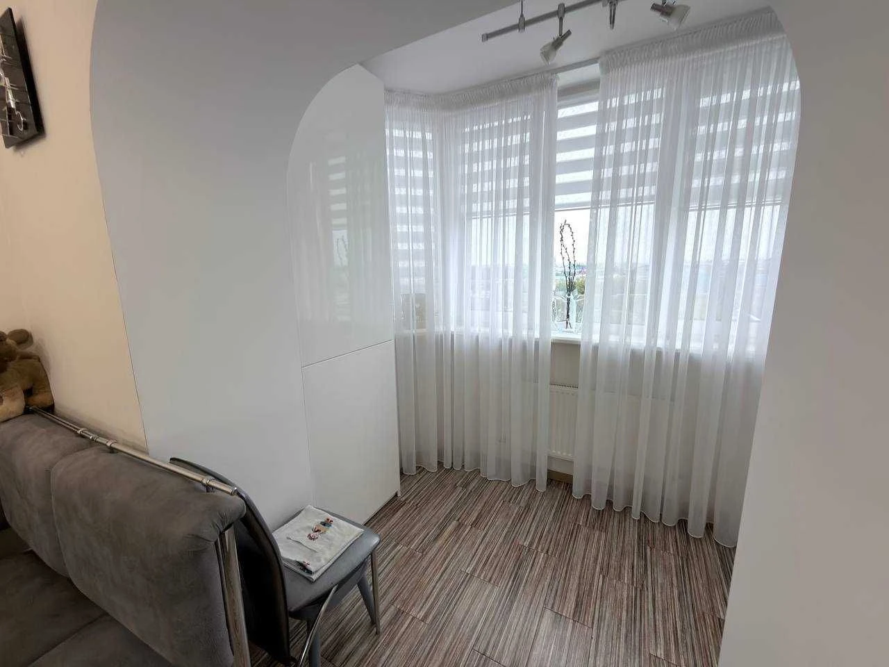 (7) Продаж 2к квартири на вул. Героїв Крут (0102)