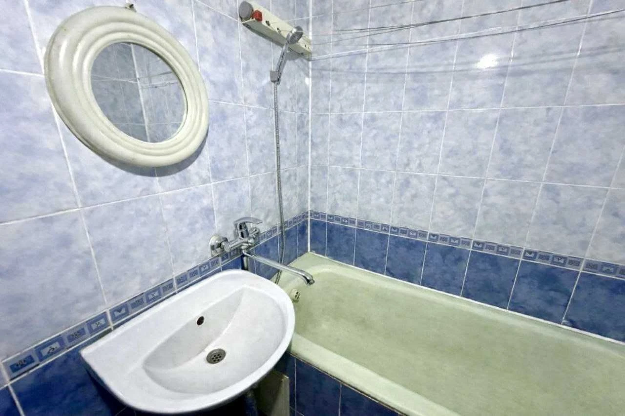 Продаж 3к трикімнатна, Квартира, АГВ, Не кутова, Урожай, Сер