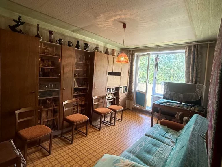 Apartment. Kharkiv, Peremohy Avenue.