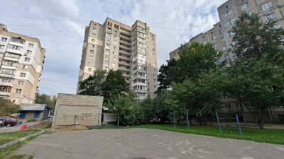 Продається 3-кімнатна квартира ,70.9м2, в мікрорайоні Вишень