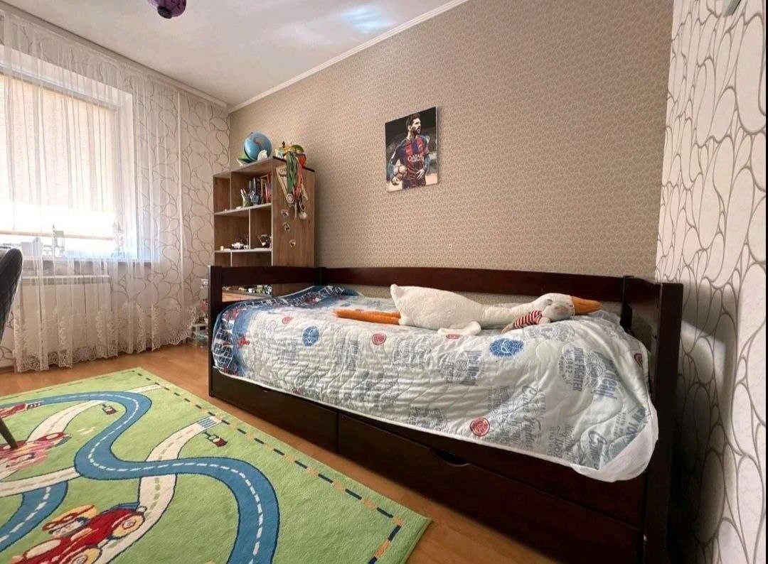Продам 3 кім кв, р-н Поділля!!