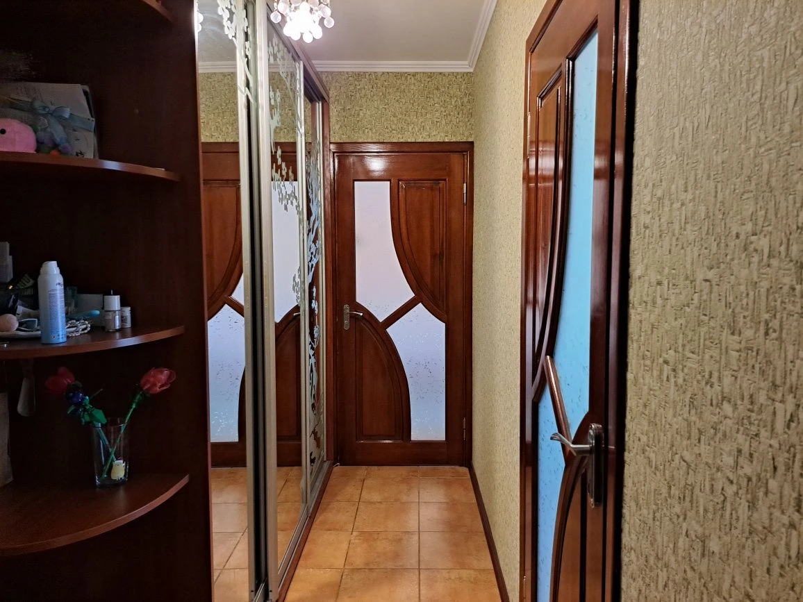 продам квартиру на Кореатовичів