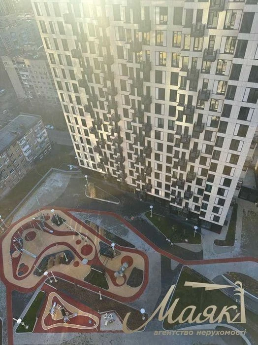 WITHOUT % 3-room apartment for sale in the TRIIINITY residential complex, Pechersk, Center