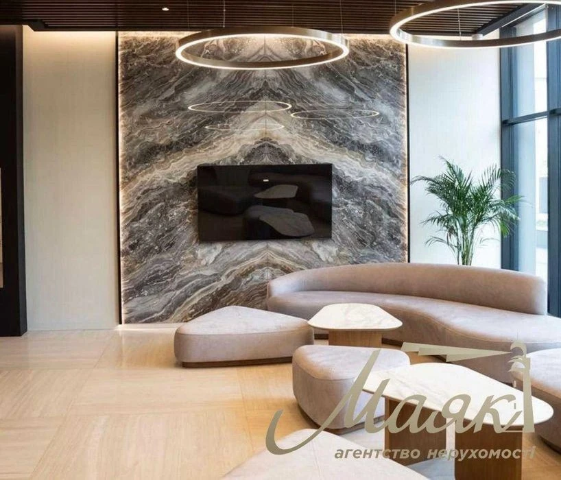 WITHOUT % 3-room apartment for sale in the TRIIINITY residential complex, Pechersk, Center