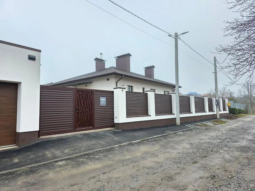 Продається шикарний 4 кімнатний Будинок Район Царське Село.