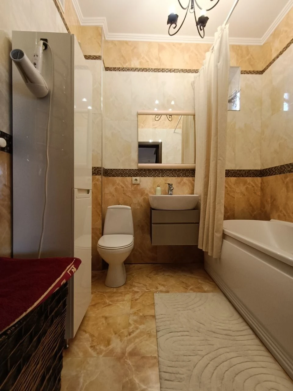 Продаж дуплекса П'ятничани з гаражом