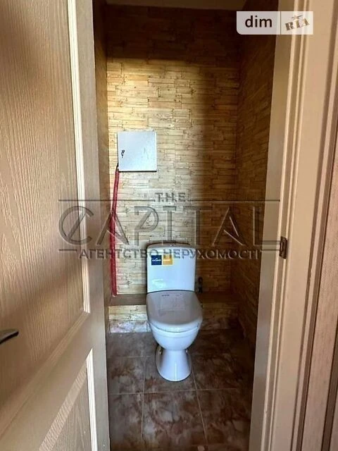 Sale of 3-room apartment 80 sq. m. on Solomiya Krushelnytska Street •